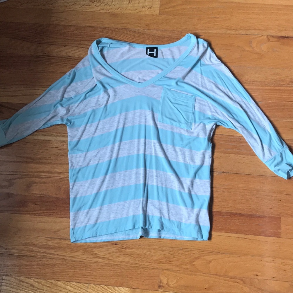Loose long sleeve top